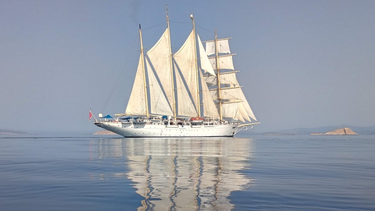 FAM unter weißen Segeln - STAR CLIPPERS